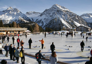 curling freizeitaktivitaet arosa s