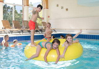 hotel room in arosa, family room family hotel switzerland