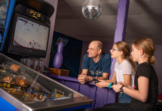 Flipperautomat im Sunstar Hotel Arosa - Familienferien