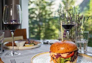 Sunstar Swiss Hotel Collection Arosa Brasserie Food 101